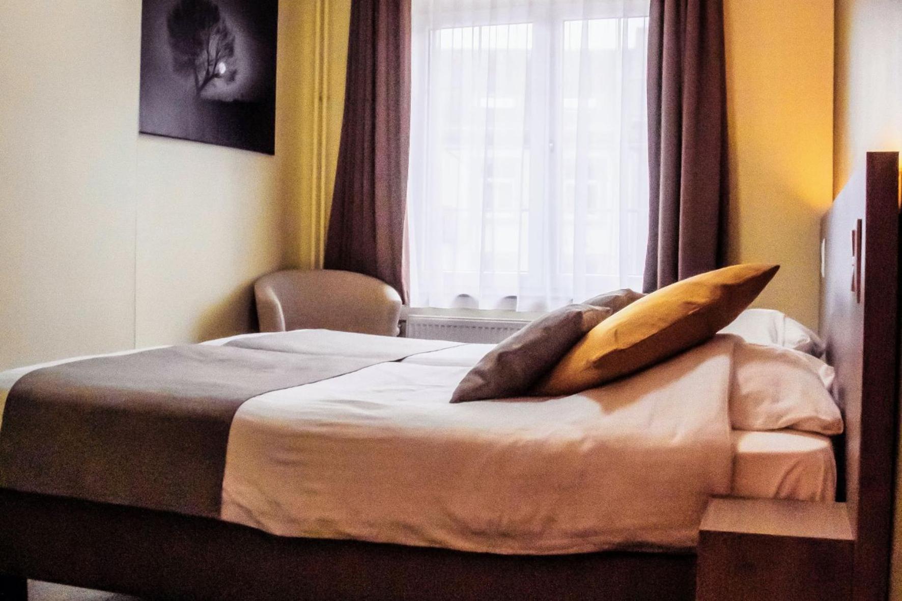 Hotel Des Postes อูฟฟาลีซ ห้อง รูปภาพ